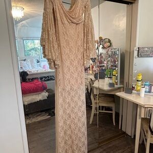 Maternity Elegant Lace Gown in Cream